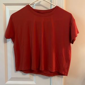 LULULEMON cates tee SIZE 2